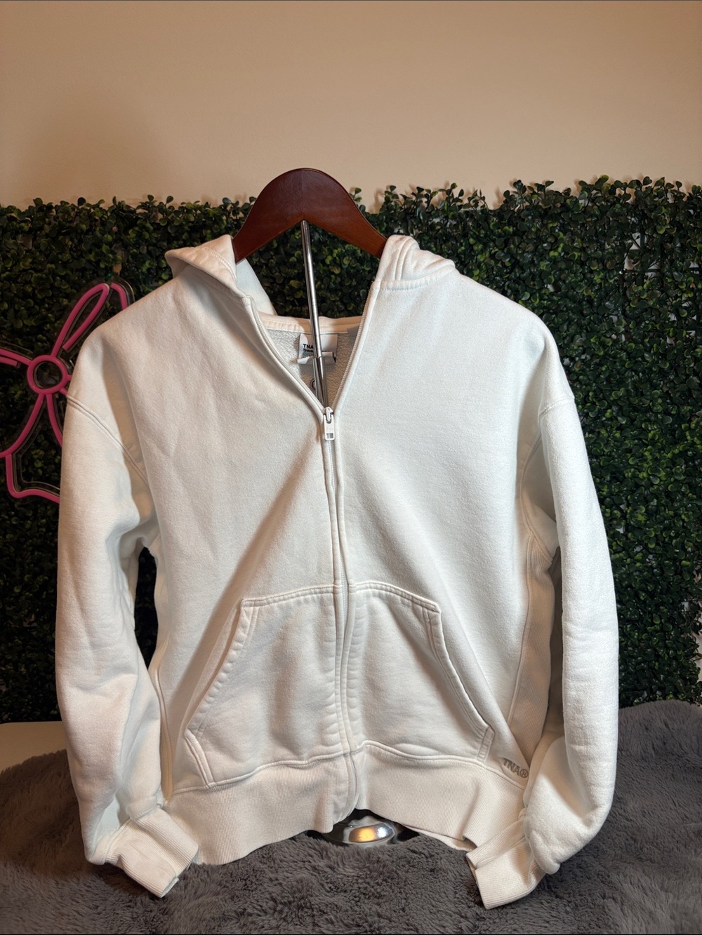 TNA Aritzia White Full-Zip Hoodie Size XS